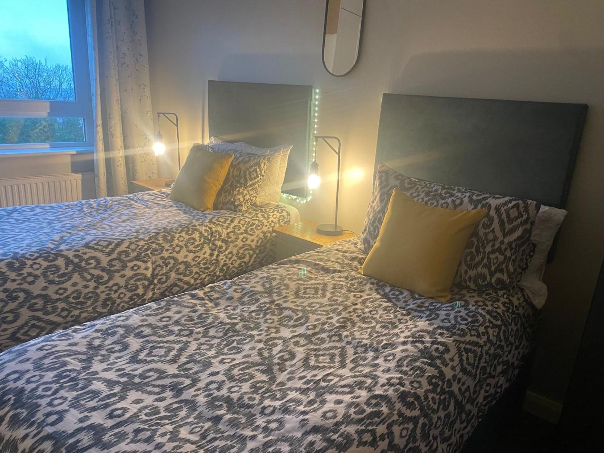 Hastings Apartments Extra Large Self Catering Apt Tourism Certified Free Parking Wifi Belfast Esterno foto